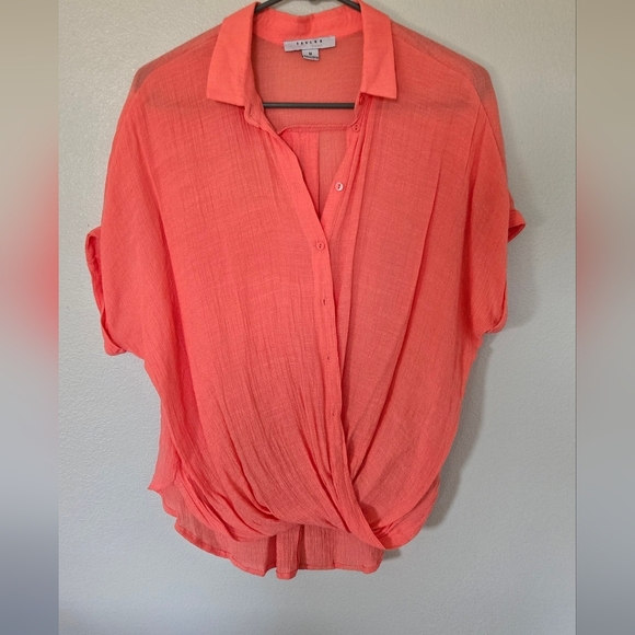Favlux Fashion from Talulah Boutique Peach Button down drapey blouse size Medium - Picture 1 of 5